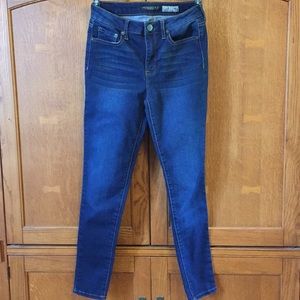 Aeropostale size 4 high waisted jegging